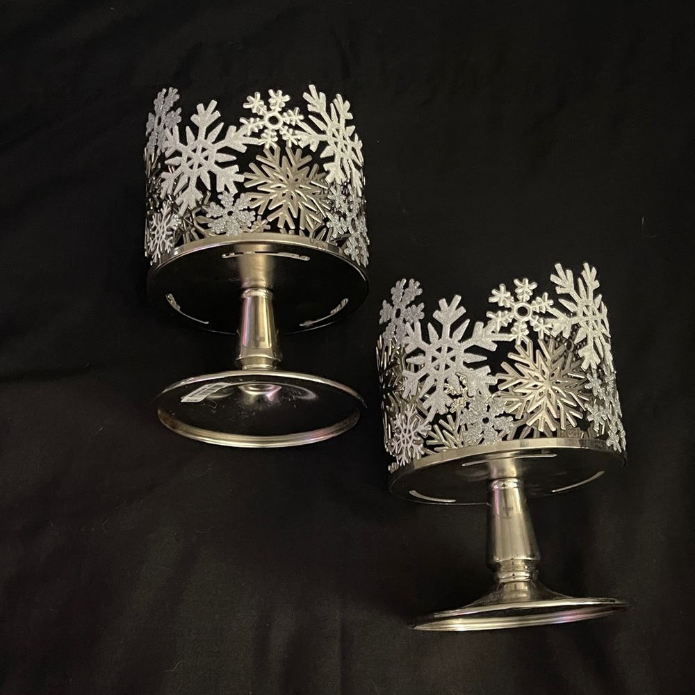 Bath & Body Works Silver and White Snowflake Candle Holders